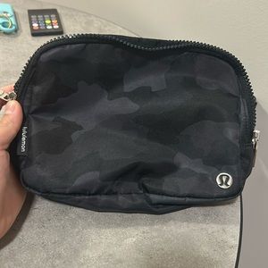 Camo Lululemon Everywhere Belt Bag large 2L
